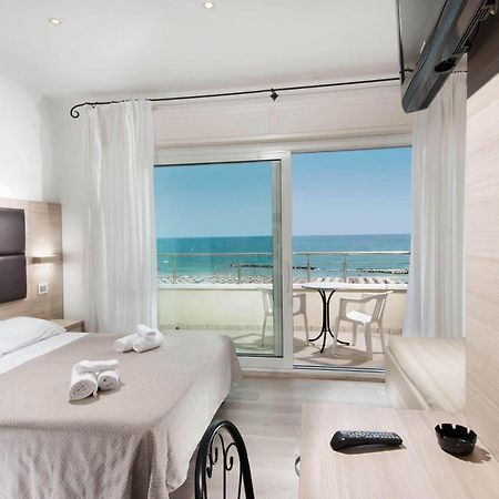 Hotel Bellevue Cattolica Dış mekan fotoğraf