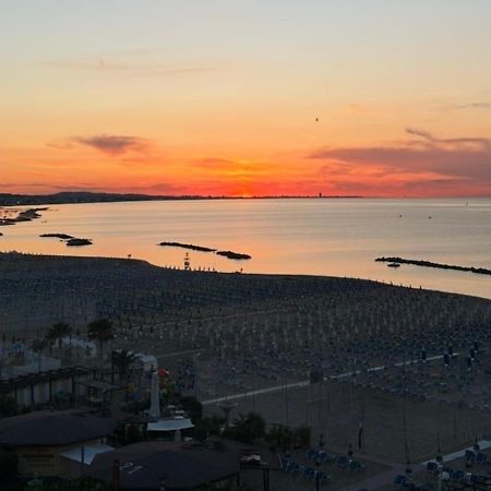 Hotel Bellevue Cattolica Dış mekan fotoğraf