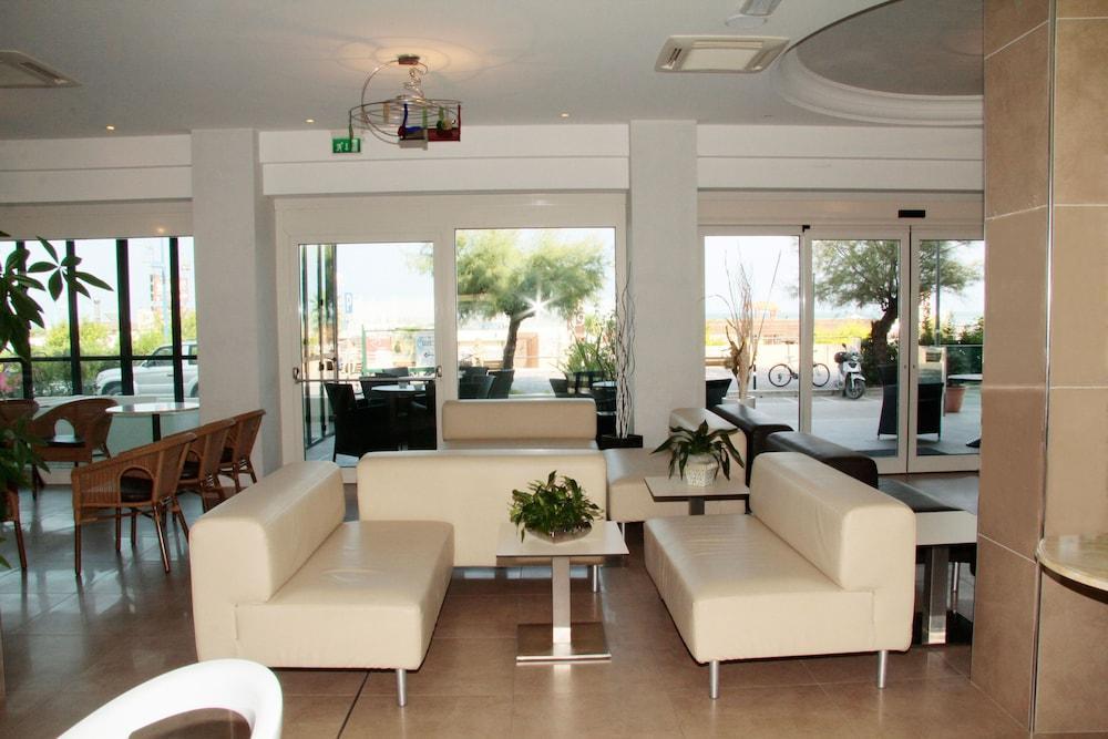 Hotel Bellevue Cattolica Dış mekan fotoğraf