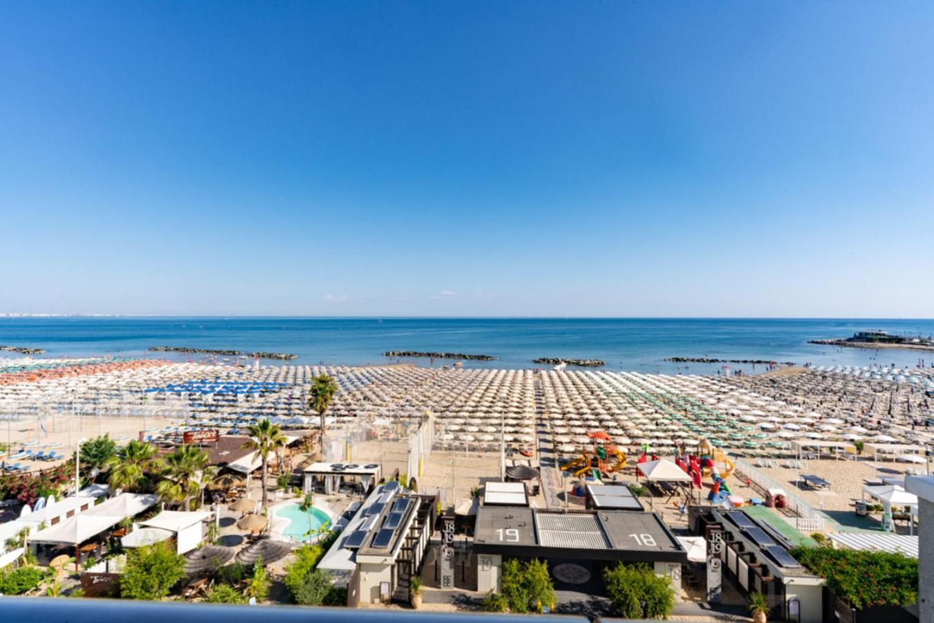 Hotel Bellevue Cattolica Dış mekan fotoğraf