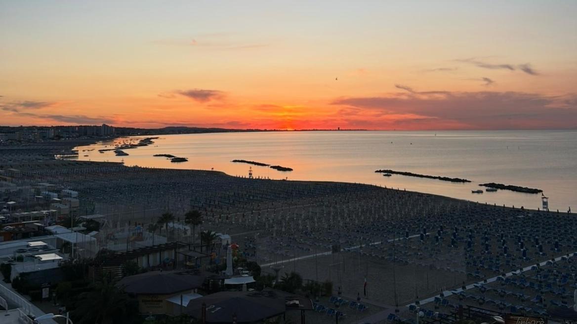 Hotel Bellevue Cattolica Dış mekan fotoğraf