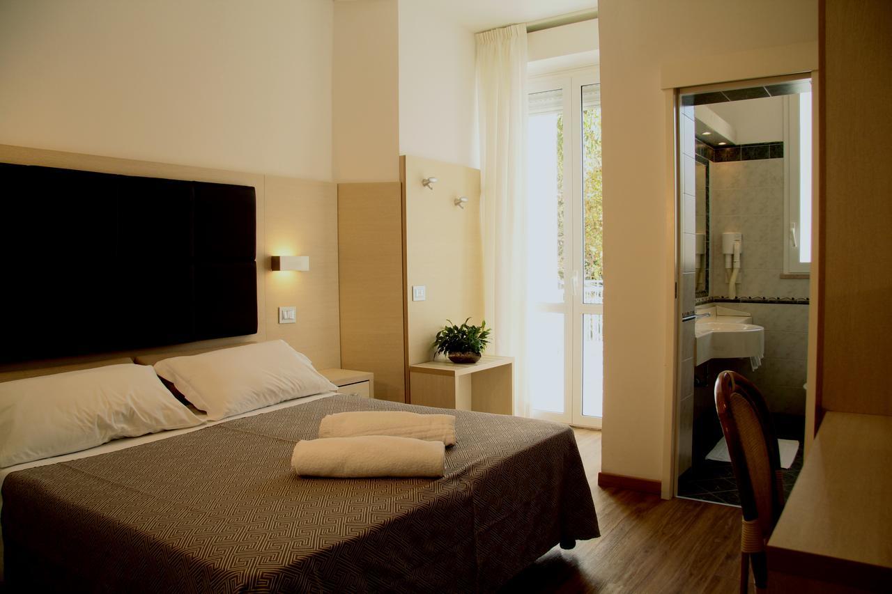 Hotel Bellevue Cattolica Dış mekan fotoğraf