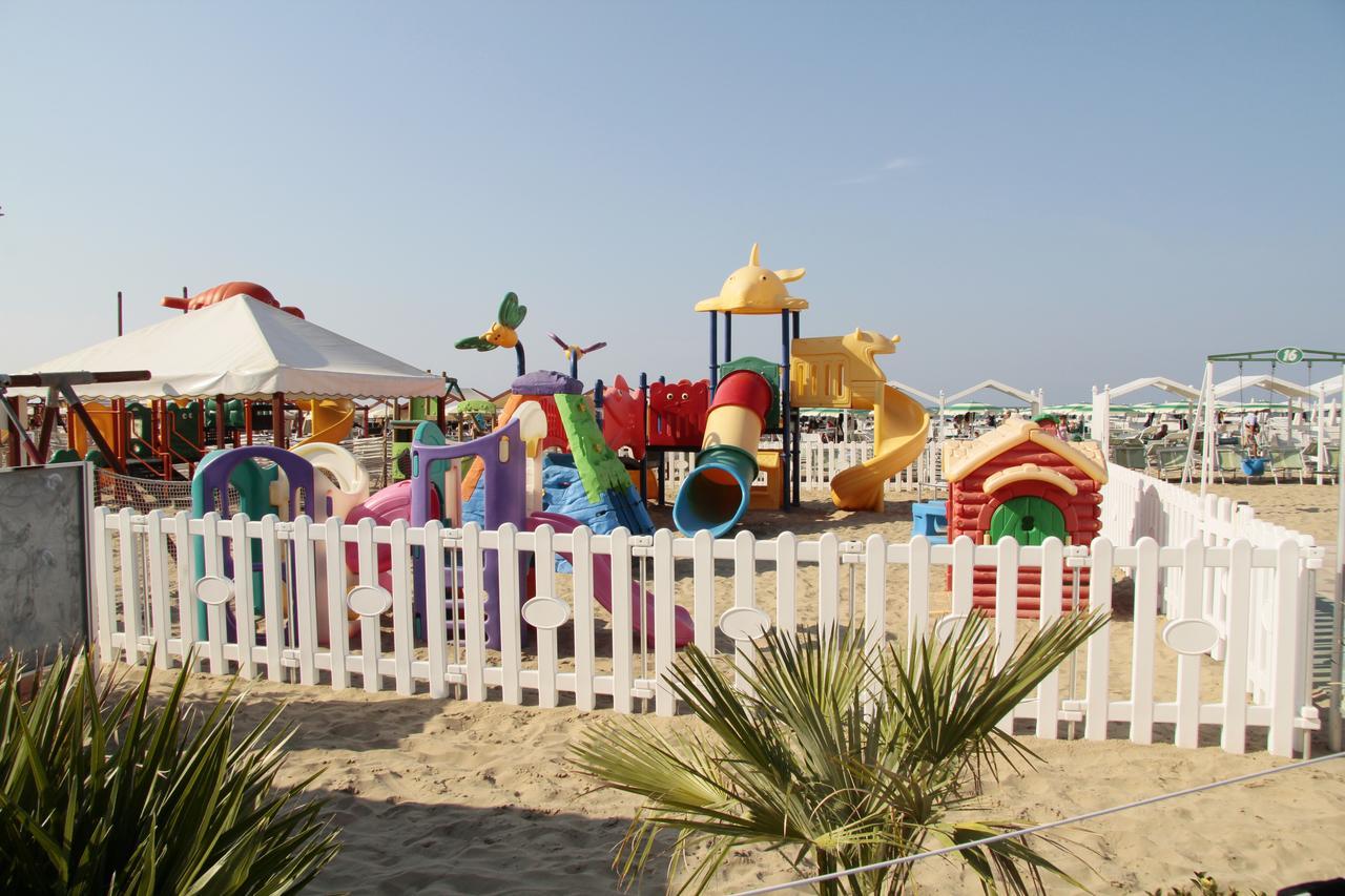 Hotel Bellevue Cattolica Dış mekan fotoğraf